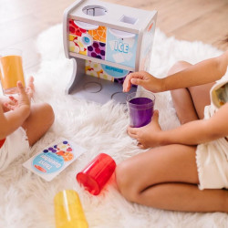 Melissa&Doug - Dřevěný automat na nápoje