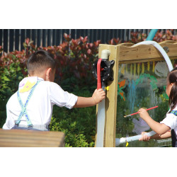 Venkovní stojan na malování s vodní pumpou